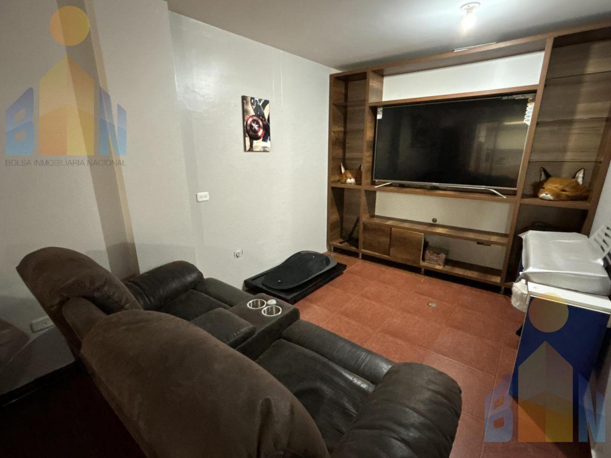 Ct Venta Amplio Departamento con Patio Primer Piso Alto en Urbanizacion Mastodontes, Carcelen — imagen 7