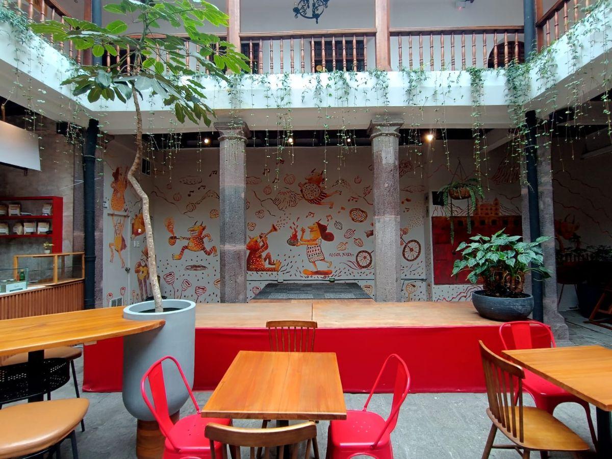 Bar Restaurante, Marca Posicionada en Quito, Plaza San Francisco — imagen 5