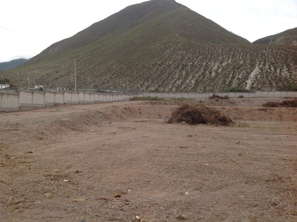 Renta Terreno de 20.835 m² con Cerramiento y Oficina en La Mitad del Mundo - Quito — imagen 7