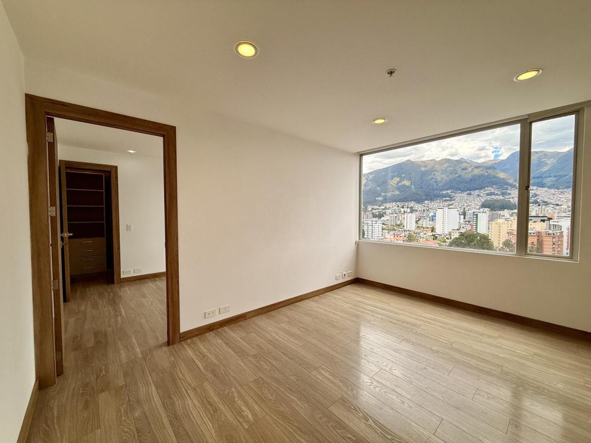 Departamento en La Mariscal — imagen 10