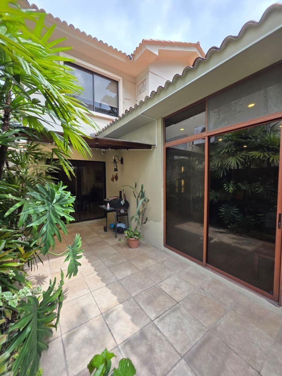 Samborondón Km 2.5 Casa en Venta, Guayas — imagen 9