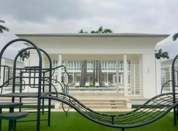 Samborondón Km 8 Urbanización Parques de Batan Terrenos Al Lago en Venta, Guayas — imagen 2
