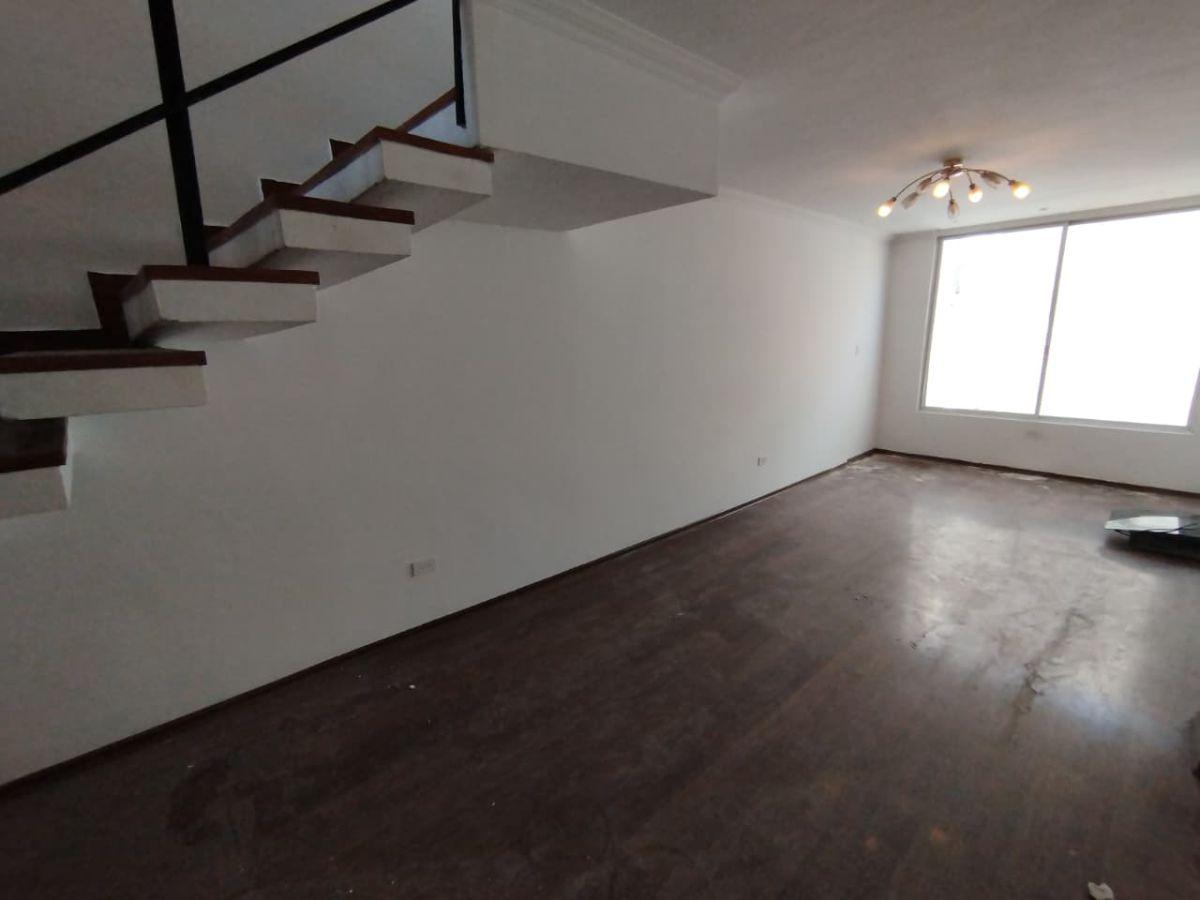 J/ Conjunto El Fundador, Casa de 147 m² en Venta, Conjunto Privado. Provincia de Pichincha — imagen 8