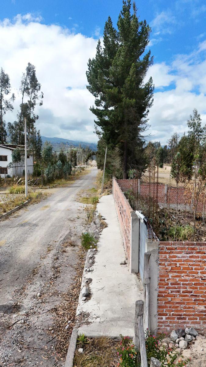 Terreno de 1500 m² con Cerramiento en Caminos del Sol, Chimborazo — imagen 3