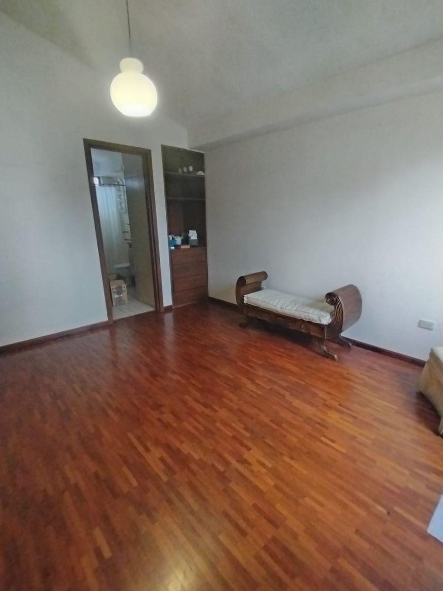 En Venta Departamento Duplex - Sector La Carolina — imagen 4