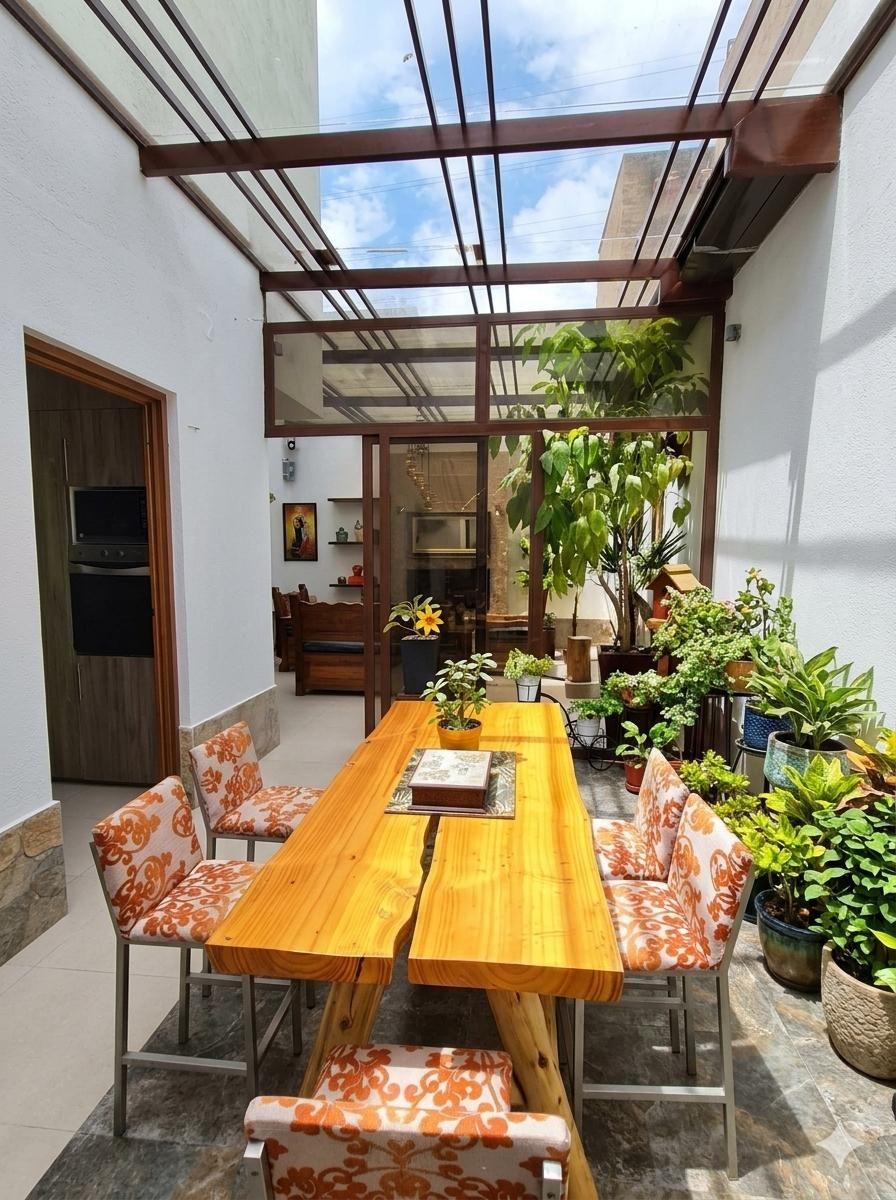 Vendo Casa Grande a 5 Minutos del Wayra Plaza en $175,000, Azuay — imagen 10