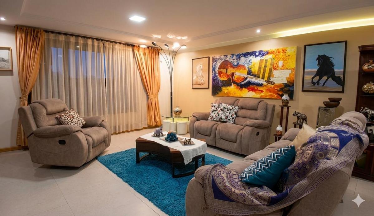 Vendo Casa Grande a 5 Minutos del Wayra Plaza en $175,000, Azuay — imagen 5