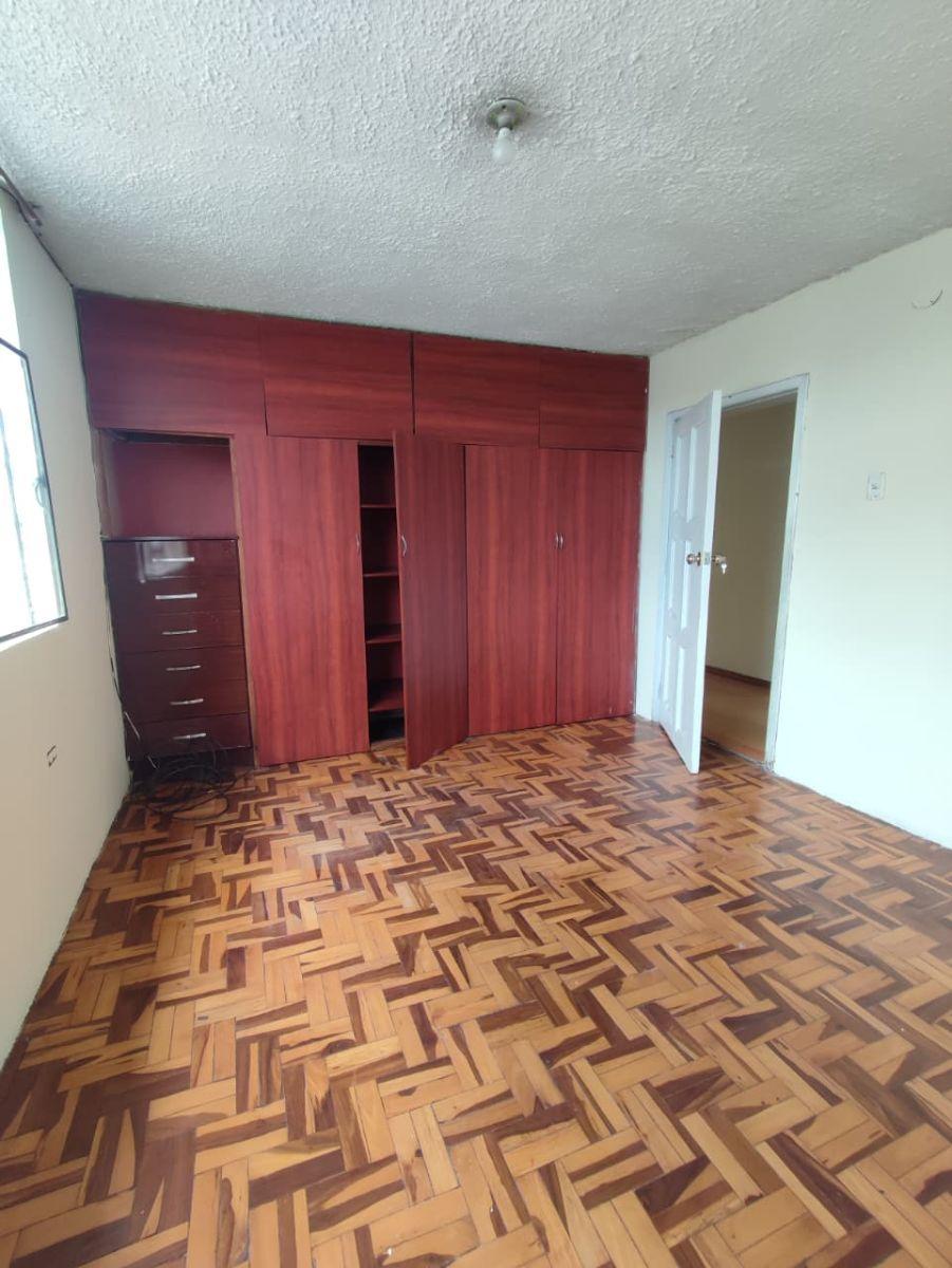 Propiedad en Venta con Dos Casas Renteras, 5 Departamentos y 1 Minidepartamento en Terreno 900 m. Provincia de Pichincha — imagen 7