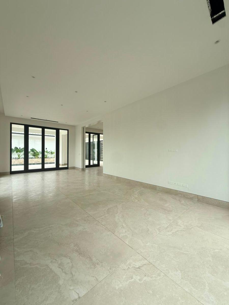Casa de Estreno en Venta Urb. Parques de Batan, Guayas — imagen 10