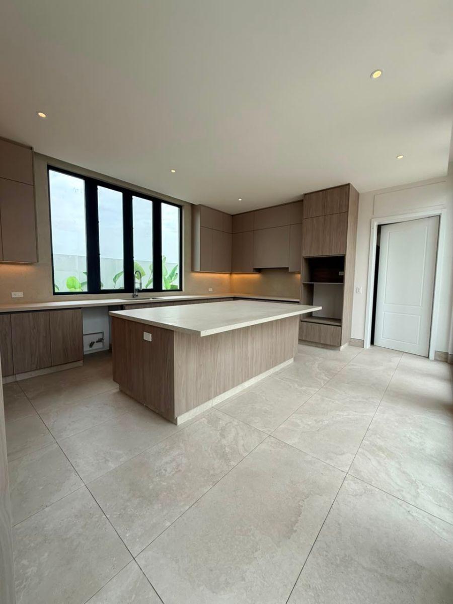 Casa de Estreno en Venta Urb. Parques de Batan, Guayas — imagen 8