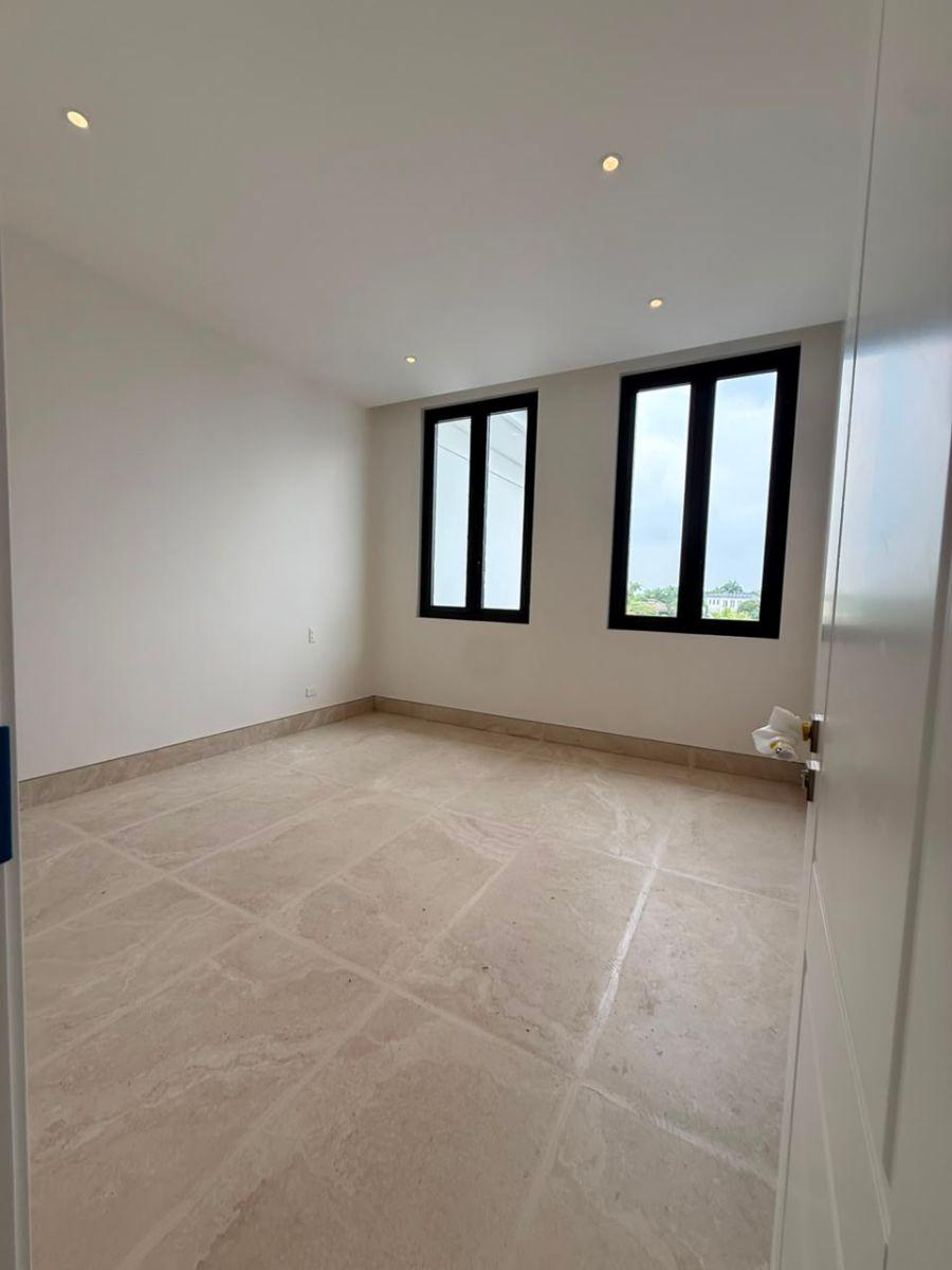 Casa de Estreno en Venta Urb. Parques de Batan, Guayas — imagen 3