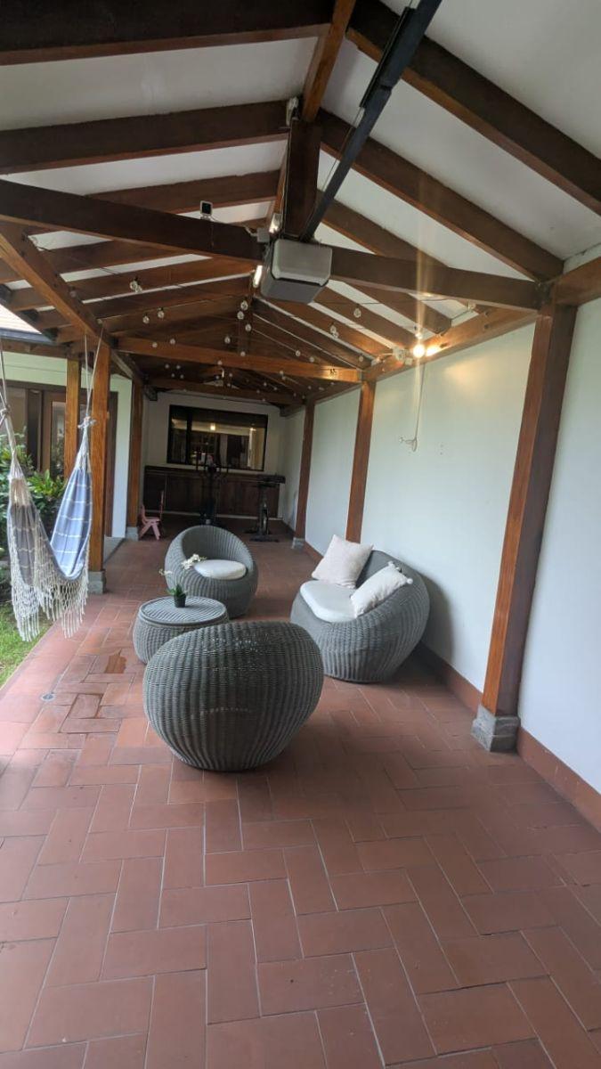 Casa 4 Dorm. de Venta en Cumbaya Sector El Reservorio — imagen 5
