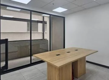 Exclusiva Oficina en 10 Piso. Provincia de Pichincha — imagen 4