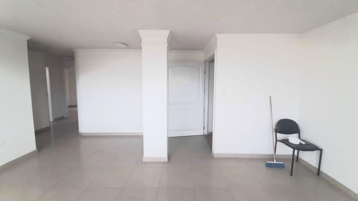 Se Vende Departamento 3 Dorm. en Carcelén — imagen 5