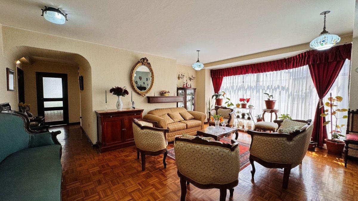 Departamento Venta Av El Inca y 10 de Agosto — imagen 8