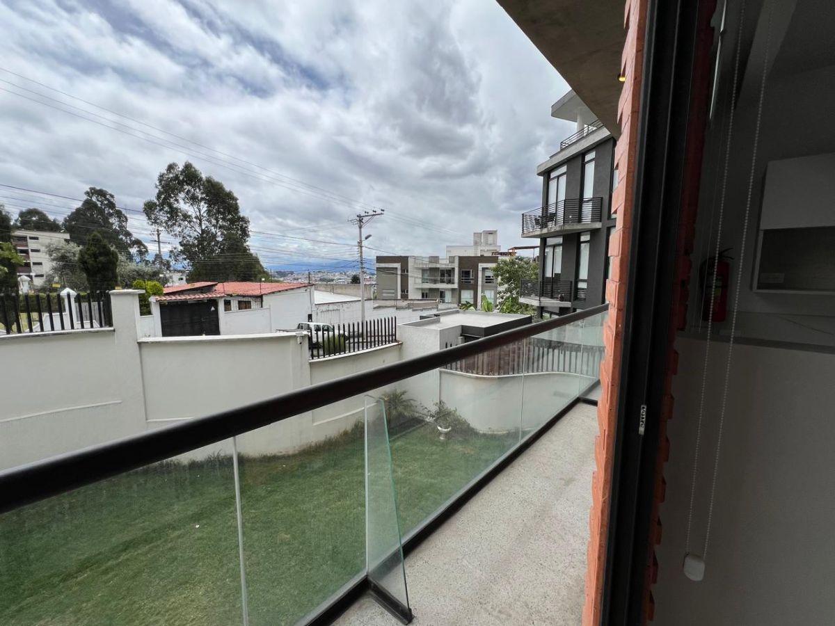 Venta Departamento con Balcon 2 Dorm. Edf Amahru Iñaquito Alto Junto a La Univ Hemisferios — imagen 4