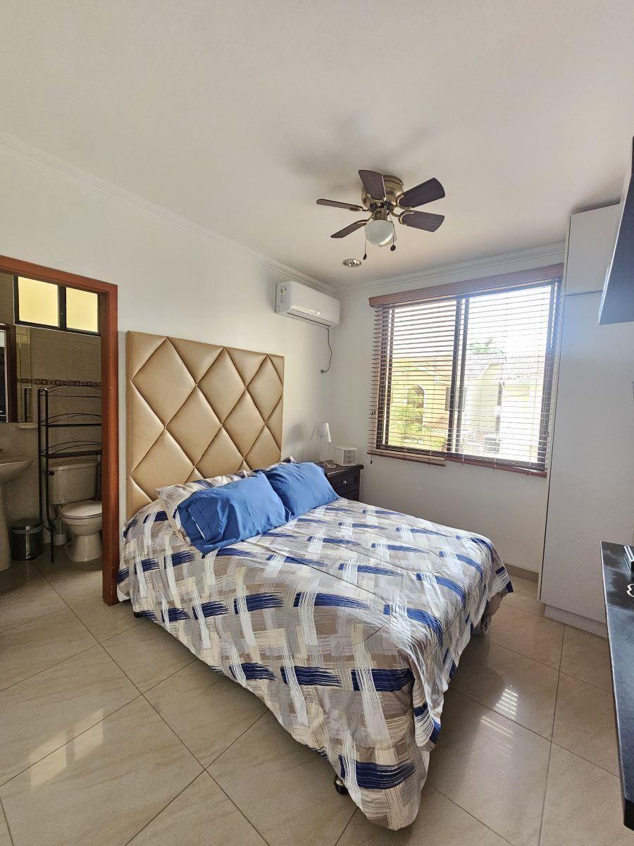 Km 3 Vía Samborondón Casa en Venta, Guayas — imagen 4