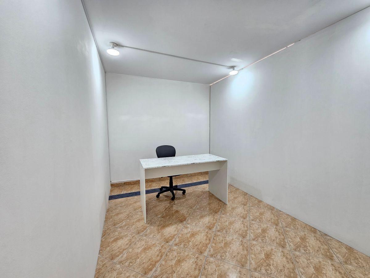 Oficina Comercial de 60 m² en Venta en El Triángulo — imagen 5