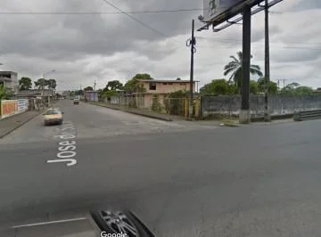 Puente Sur, Terreno Comercial Esquinero. Construcciòn de Dos Plantas 1.390 m². Los Ríos — imagen 2