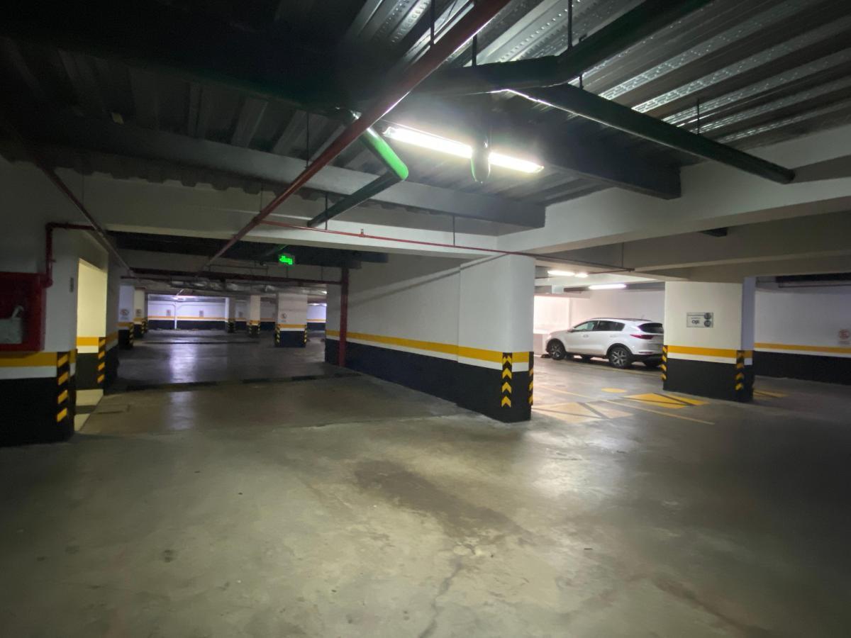 Venta de Linda Oficina Piso Alto con Hermosa Vista (Sector 12 de Octubre) — imagen 2