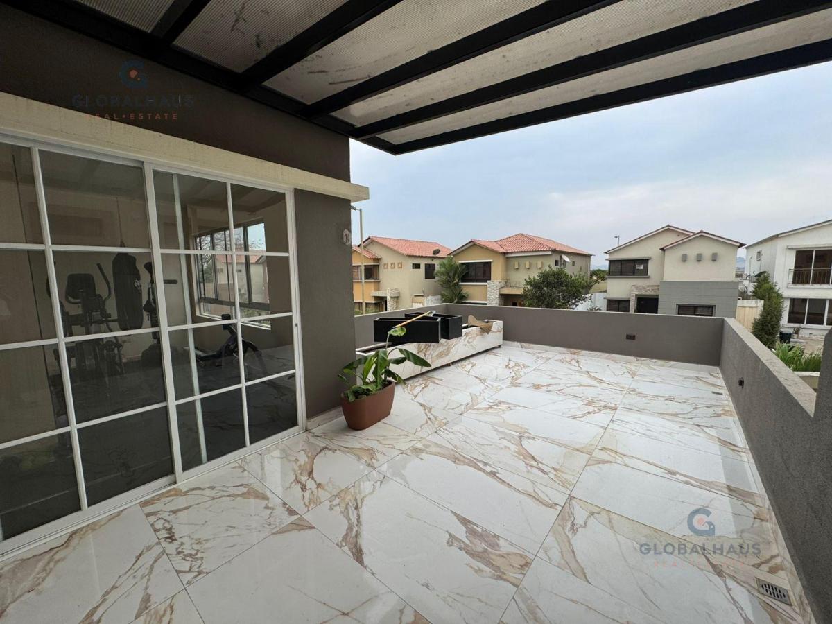 Casa en Venta con Jacuzzi en Ciudad Celeste m. N. Guayas — imagen 7