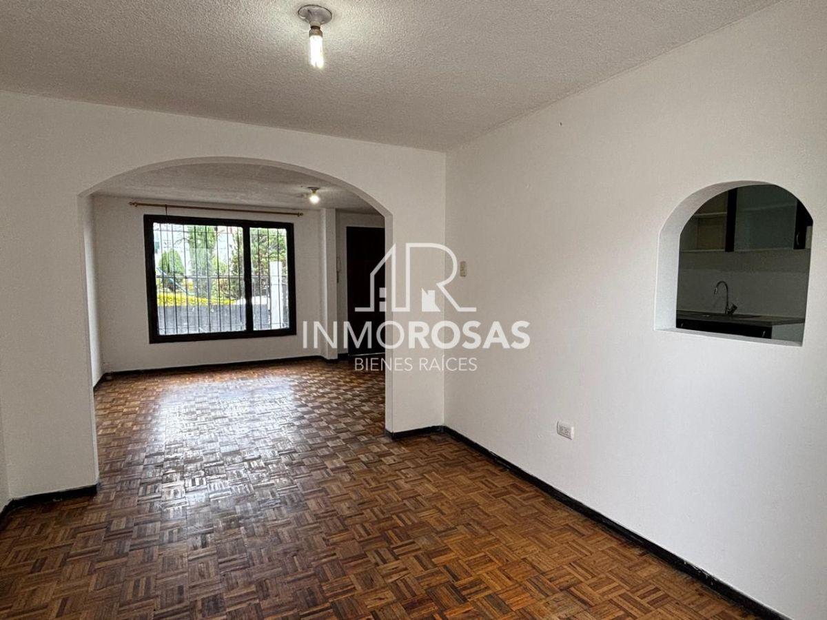 Casa $54.900 3 Dorm, 2 Parq. Sector Mi Comisariato de La Av de La Prensa Norte de Quito - Cotocollao — imagen 4