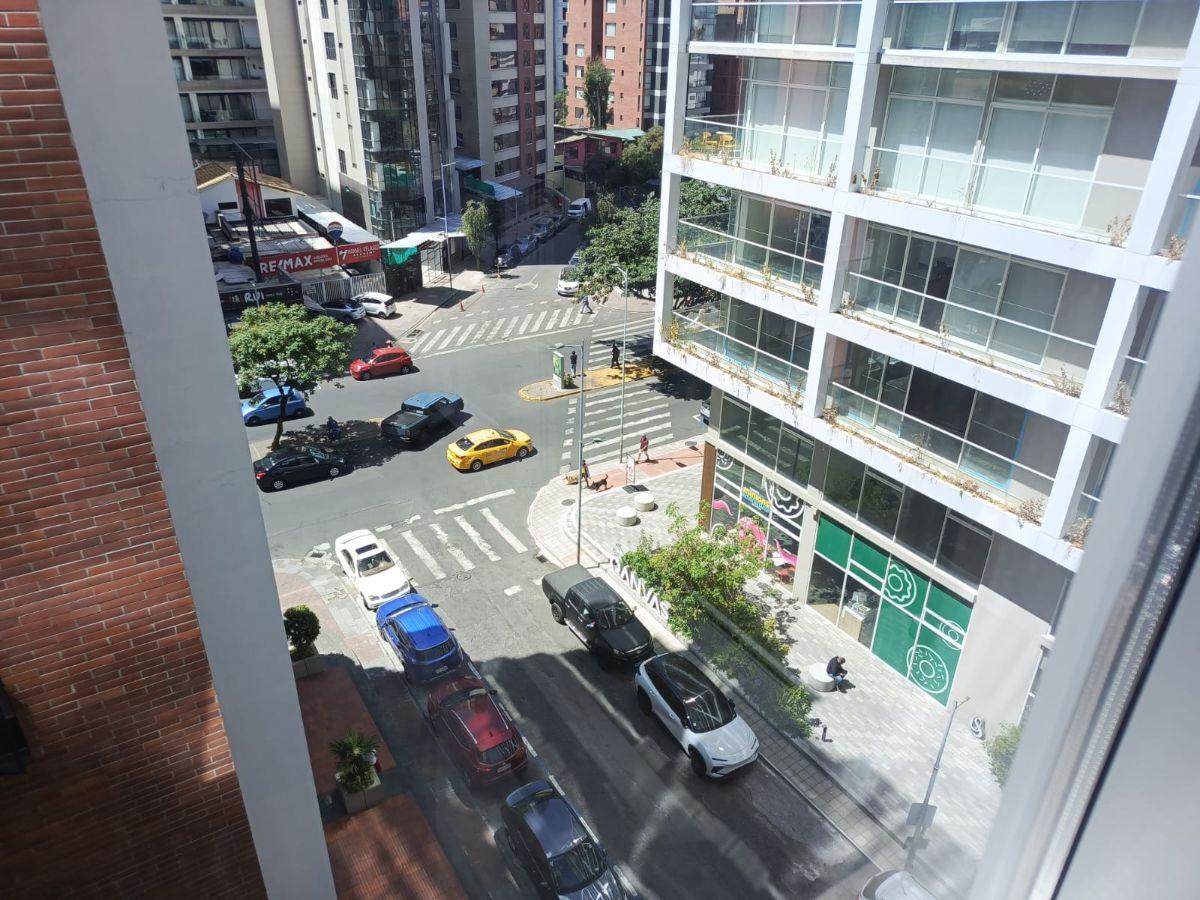 Vendo Departamento de 2hab + 2 Parqueadero y 1 Bodega en El Edificio Le Parc — imagen 2