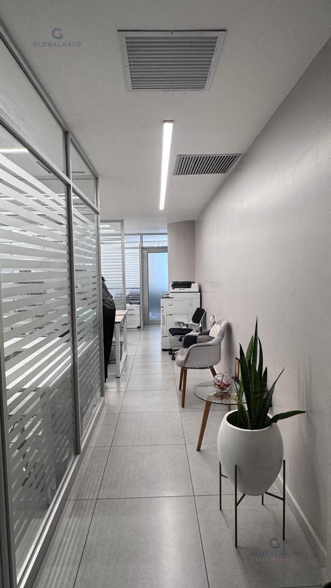 Venta Oficina en Edificio The Point Puerto Santa Ana, 6 Ambientes P. C. Guayas — imagen 10