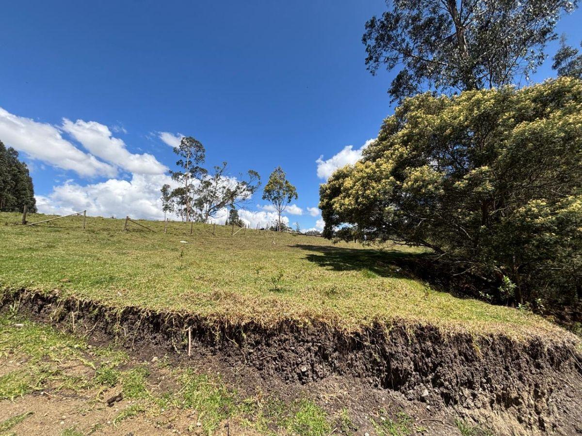 Vendo Terreno en Sidcay en $35.000 Son 1523 m², Azuay — imagen 2