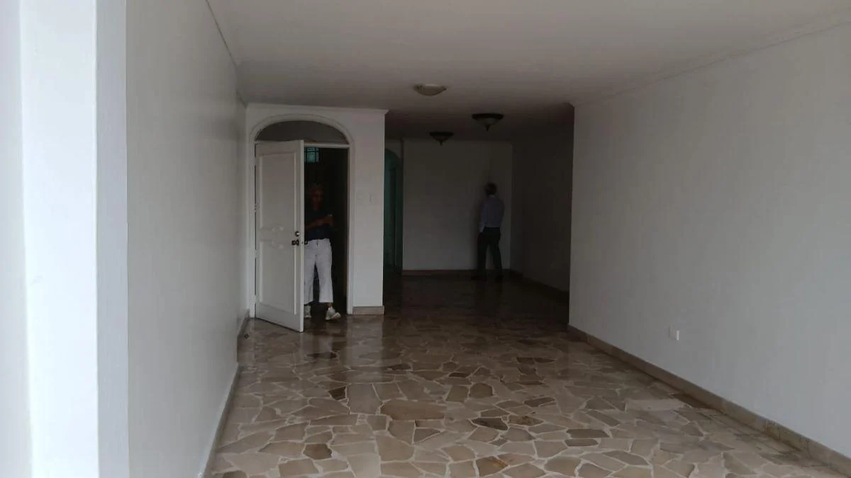 Departamento en Lomas de Urdesa de 2 Dorm., Guayas — imagen 6