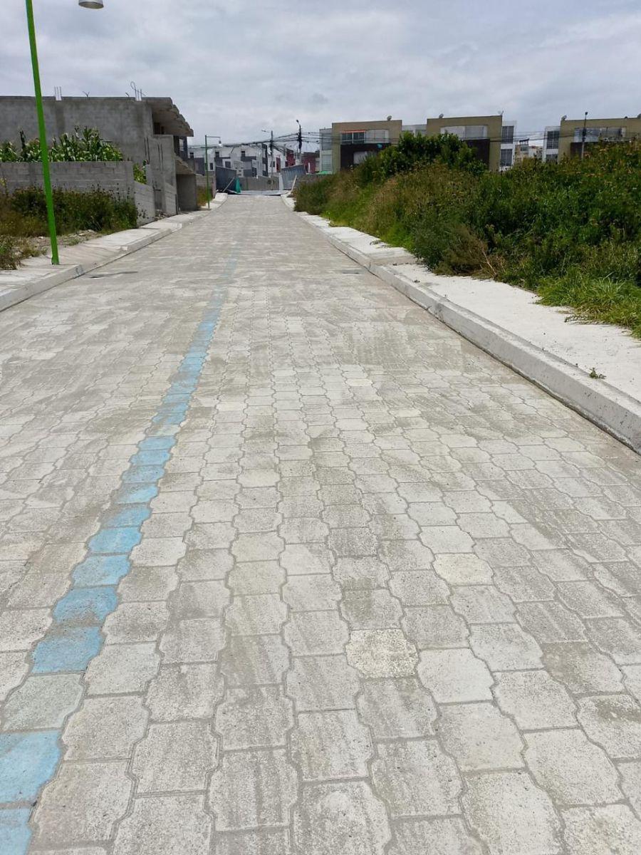 Terreno de 235 m² en Venta en Calderón — imagen 5