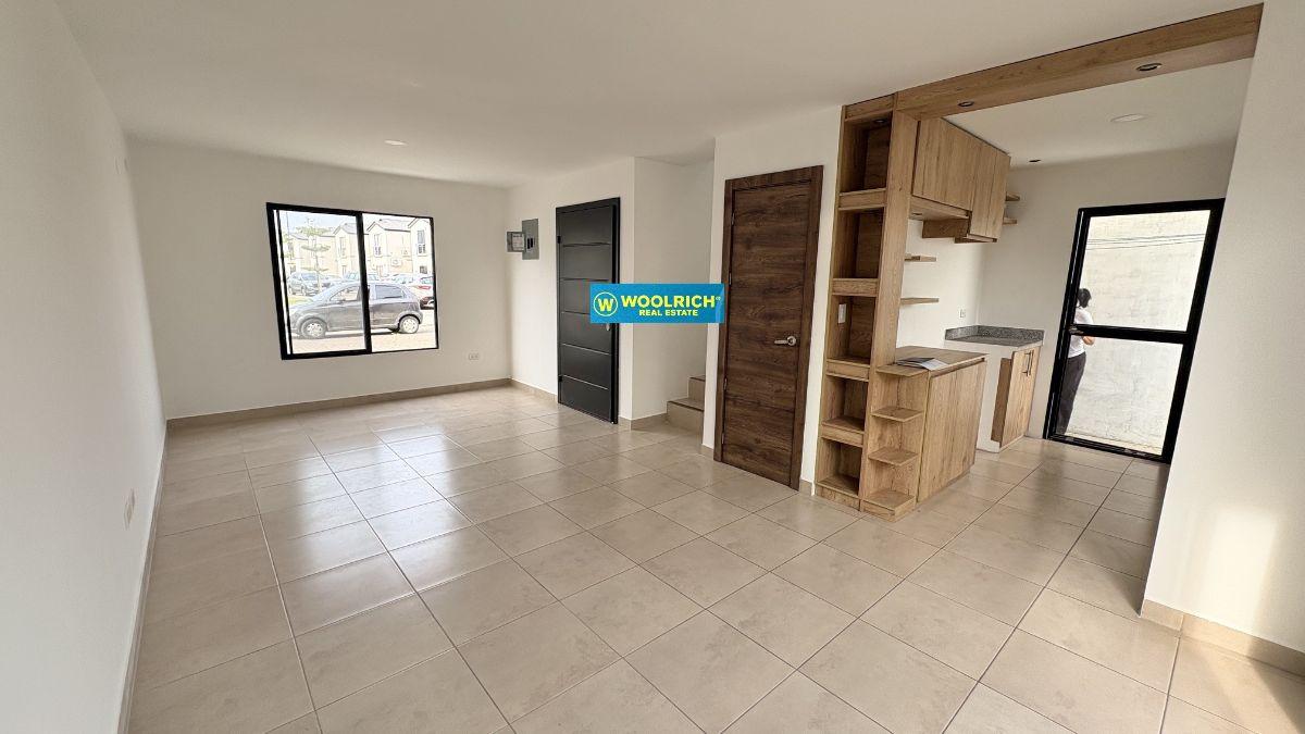 Urbanización Los Prados Vendo Casa 2 Pisos, 2 Dorm, Amplio Patio. 120 m², Guayas — imagen 7