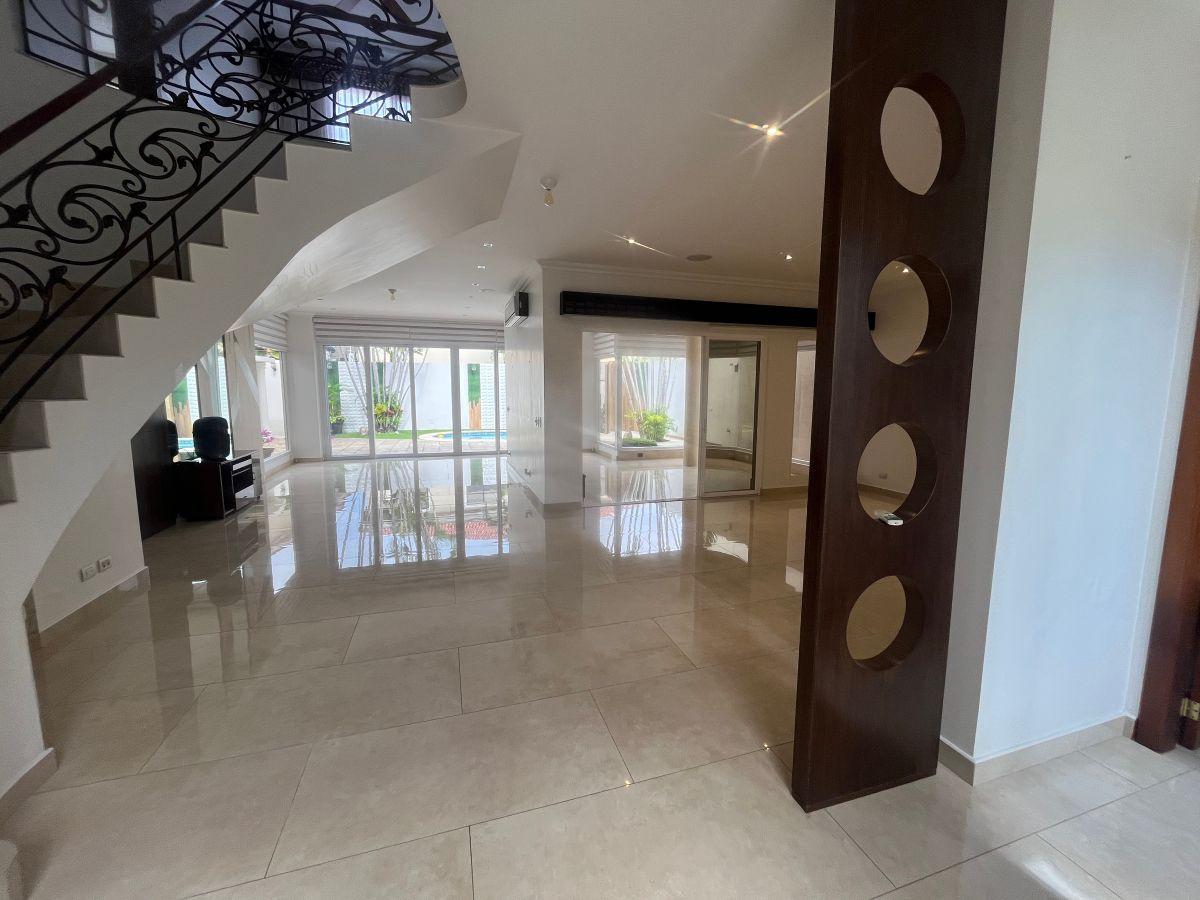 Casa en Venta en Urb. Laguna del Sol, Guayas — imagen 8