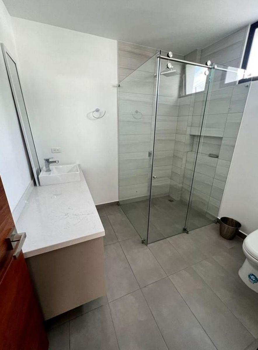 Vendo Departamento de 143 m² con 2 Habitaciones en Cumbayá + Patio + 2 Parqueaderos + Bodega — imagen 5