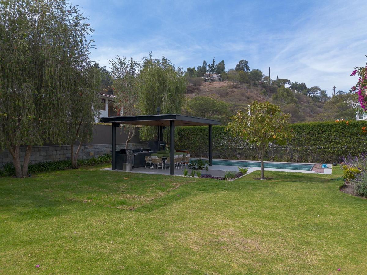 Casa de Venta Dentro de Urbanización Exclusiva Sector La Viña. Seguridad. Hermosa Casa — imagen 5