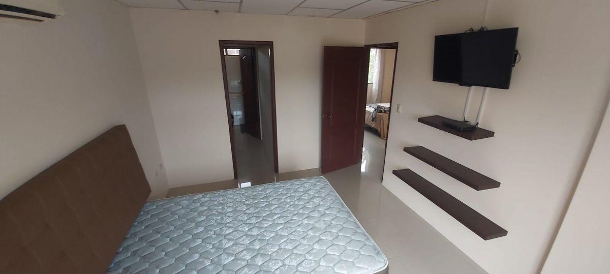 Tu Próxima Casa en La Joya Te Está Esperando | 3 Dorm., Cada Uno con Baño, Guayas — imagen 2