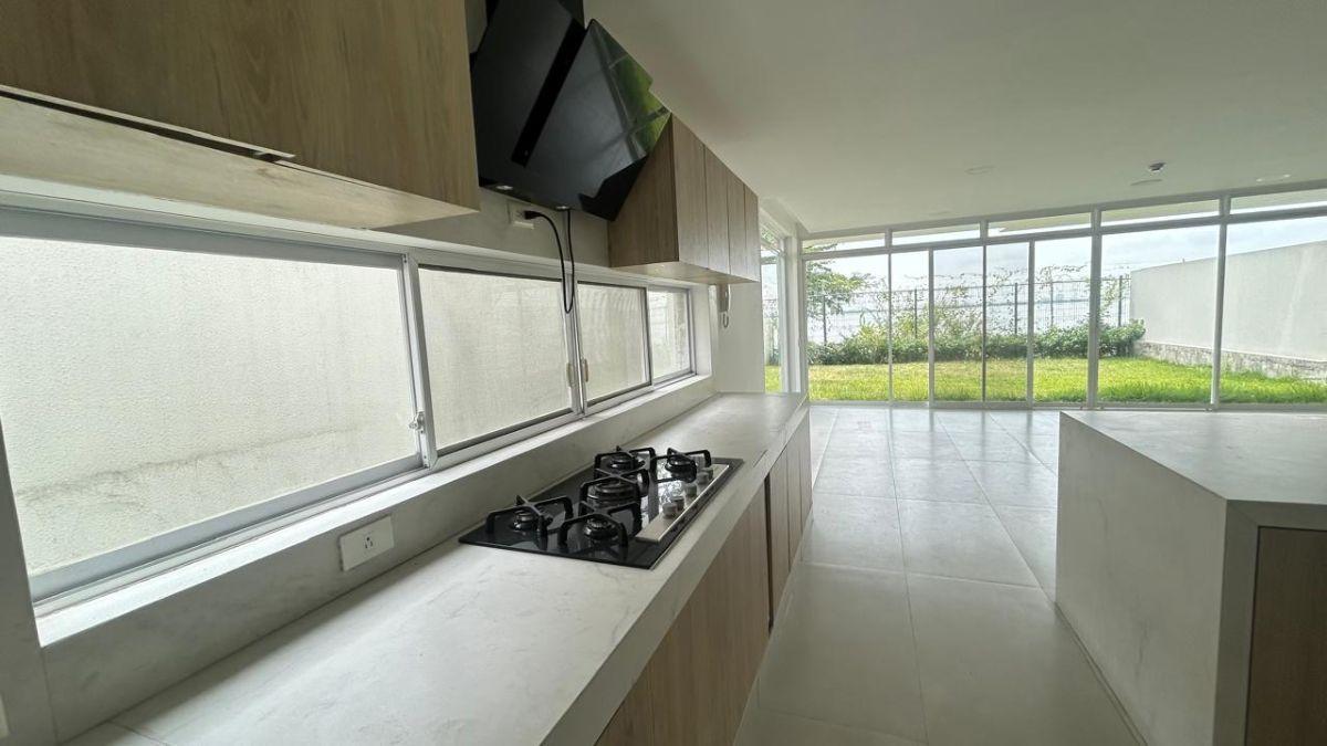 Isla Mocoli, ¡De Oportunidad! Casa con Vista Al Rio, Guayas — imagen 4