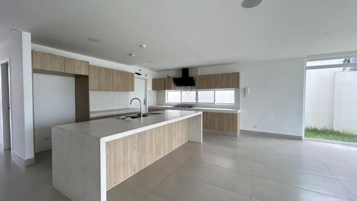Isla Mocoli, ¡De Oportunidad! Casa con Vista Al Rio, Guayas — imagen 2