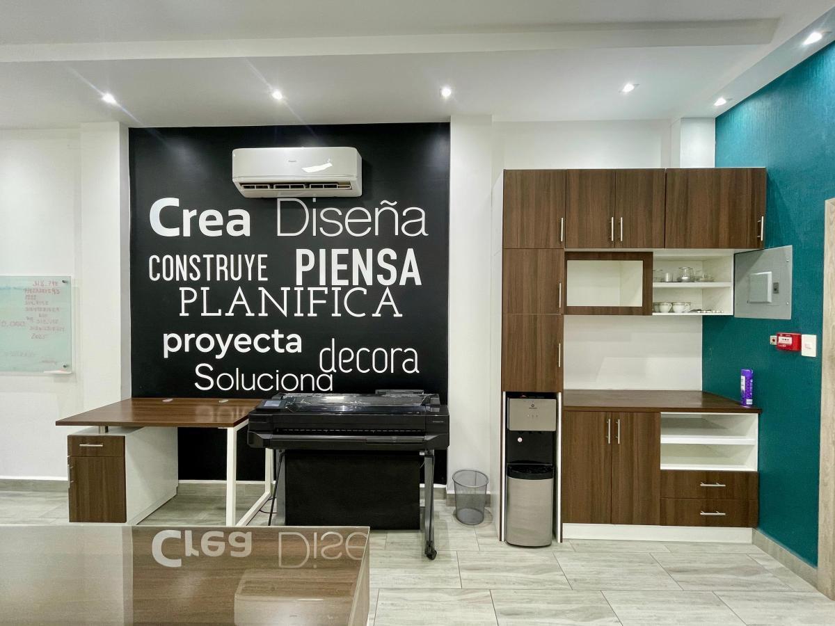 Espacio Comercial Totalmente Equipado Al Norte de Manta, Manabí — imagen 5