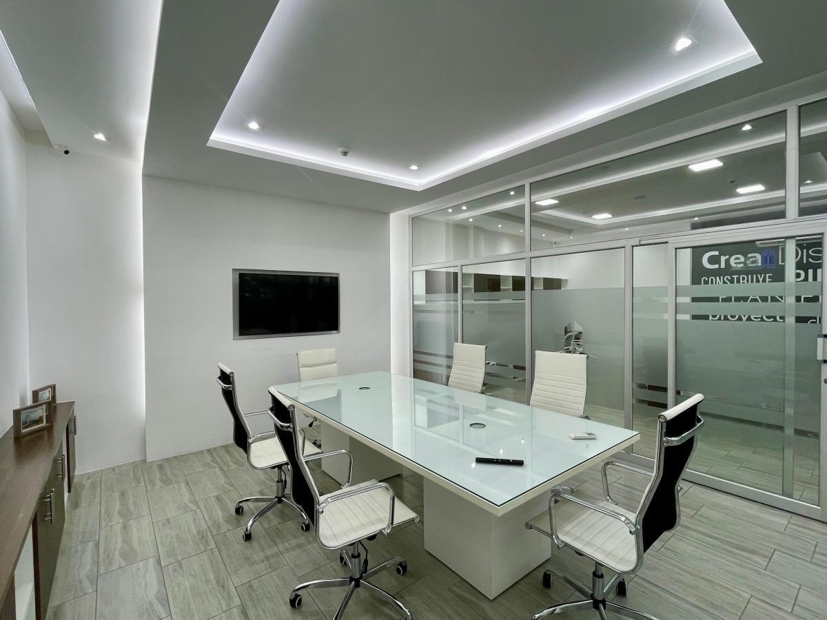 Espacio Comercial Totalmente Equipado Al Norte de Manta, Manabí — imagen 2