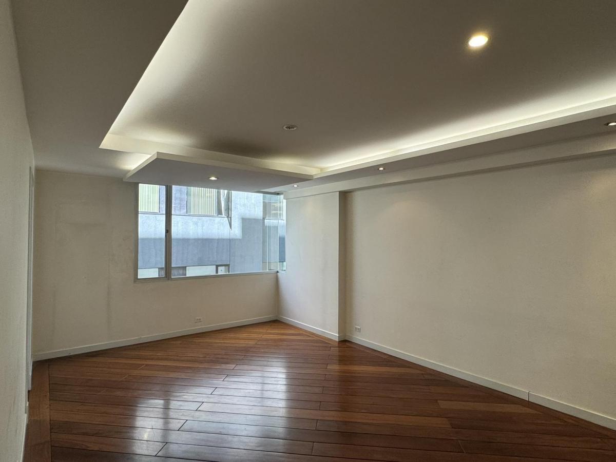 Venta Departamento de 2 Dorm. en La República de El Salvador Sector Carolina - Quito — imagen 10