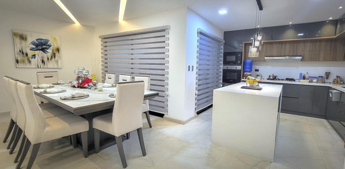 Hermosa y Moderna Casa Nueva en Cuenca Sector El Valle 5 Dorm 3,5 Baños, Azuay — imagen 2