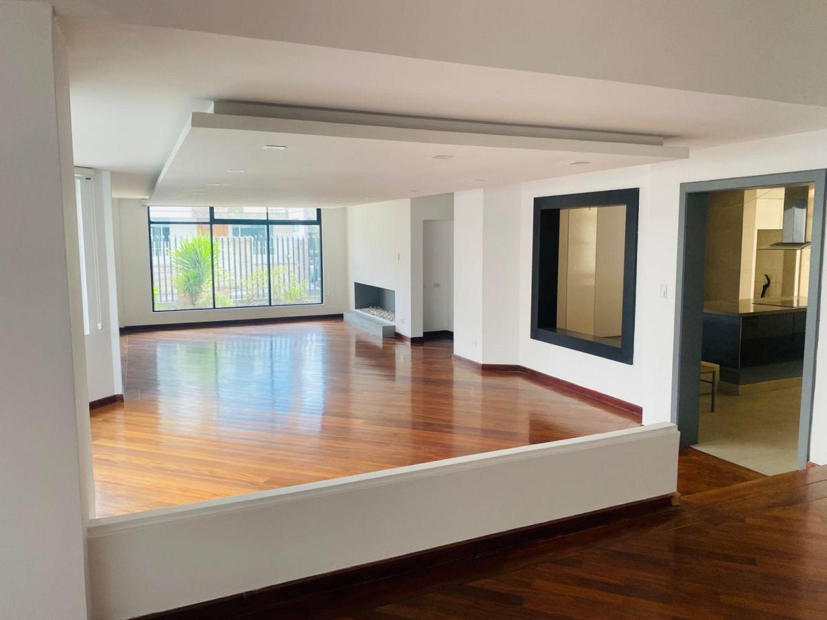 Venta Departamento 240 m² - 3 Habitaciones - 2 Estacionamientos Cubiertos - Bodega — imagen 6