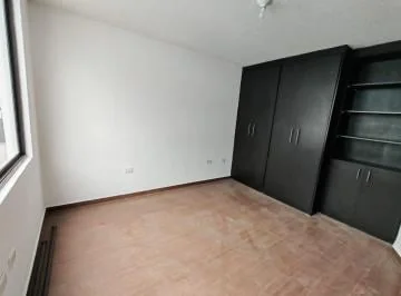 Casa Remodelada en Venta, Marianitas de Calderón, Norte de Quito — imagen 2