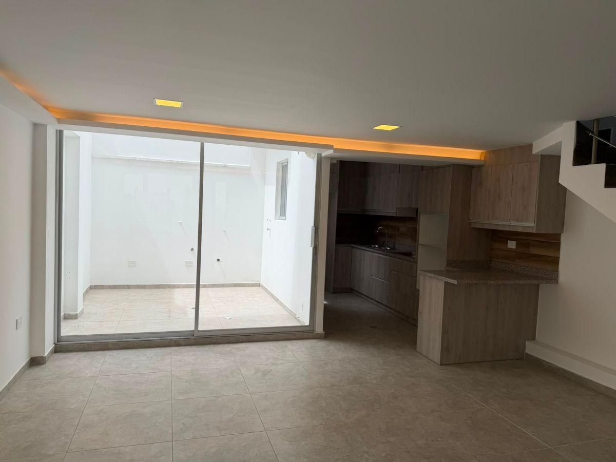 Casa de Venta por Estrenar en Llano Chico — imagen 3