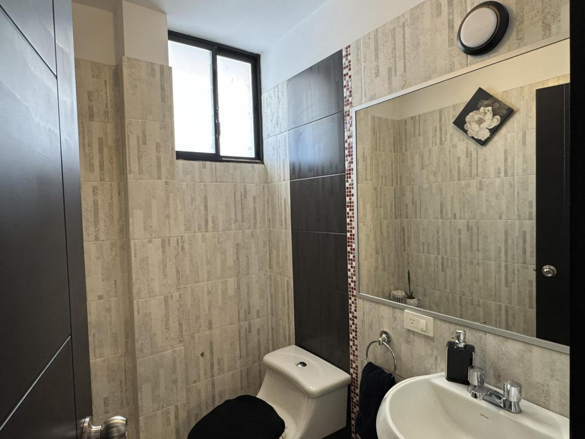 Venta Casa de 198 m² de 3 Dorm. en La Urbanización La Pampa, Pomasqui - Quito — imagen 3
