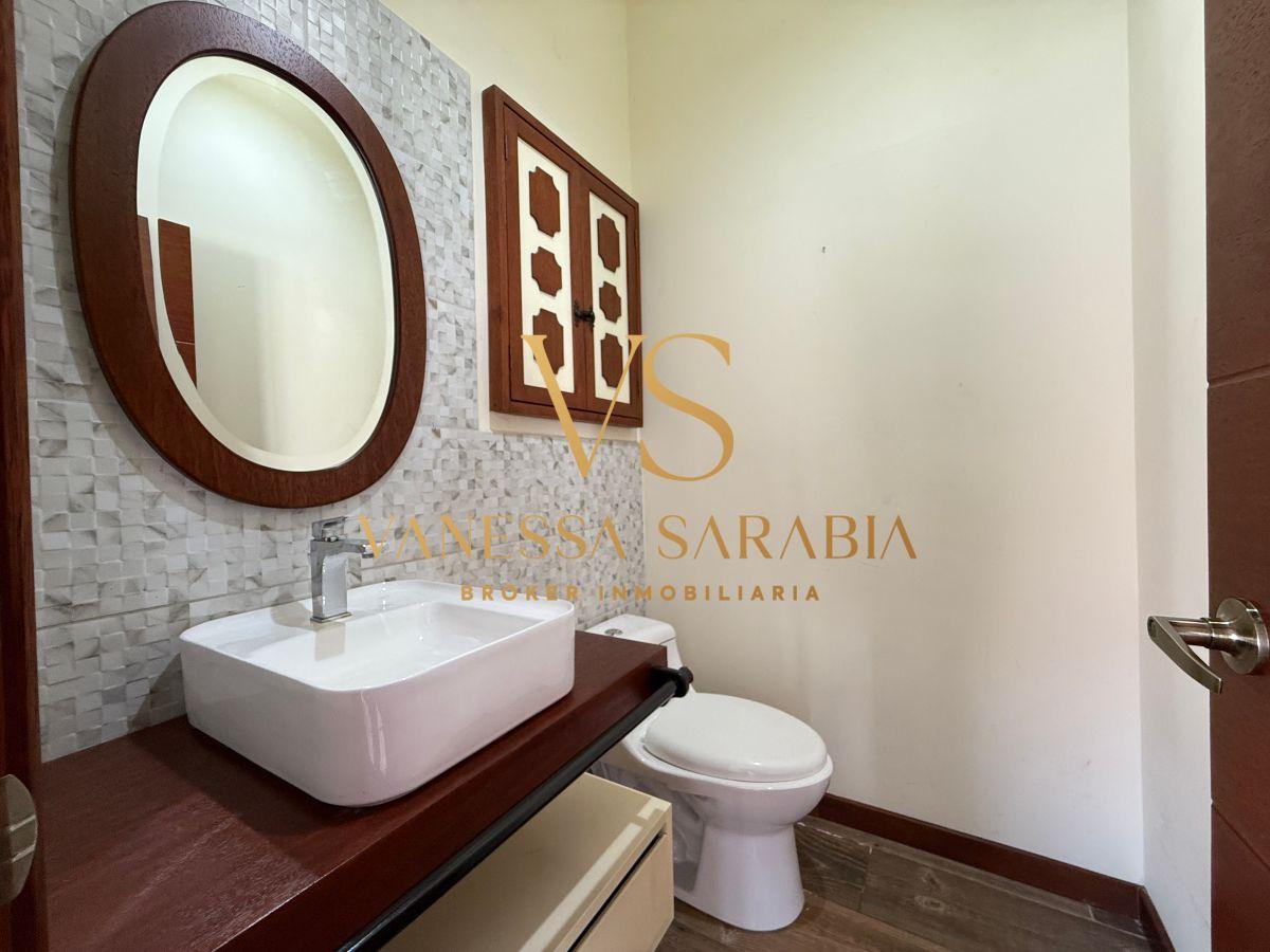 Casa de 1509 m² con 4 Dorm. en Venta en Guayllabamba — imagen 5