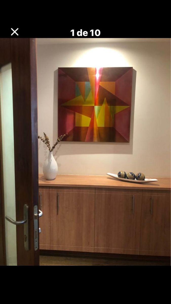 Vendo Hermosa Suite de Lujo con o Sin Muebles Edificio con Piscina, Sector Gonzalez Suarez — imagen 5
