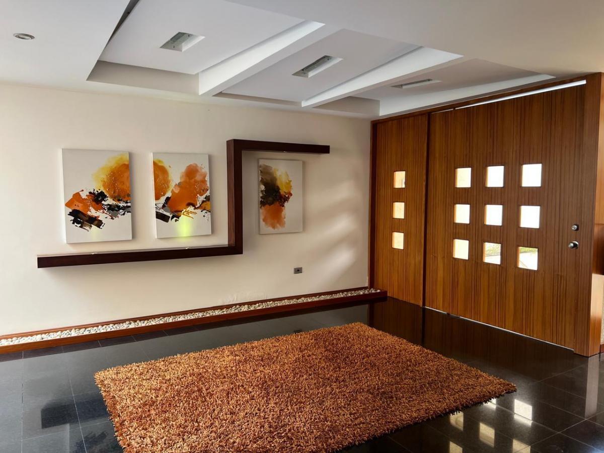 Departamento con Terraza en Venta – Vista Grande Cumbayá | Real Estate — imagen 8