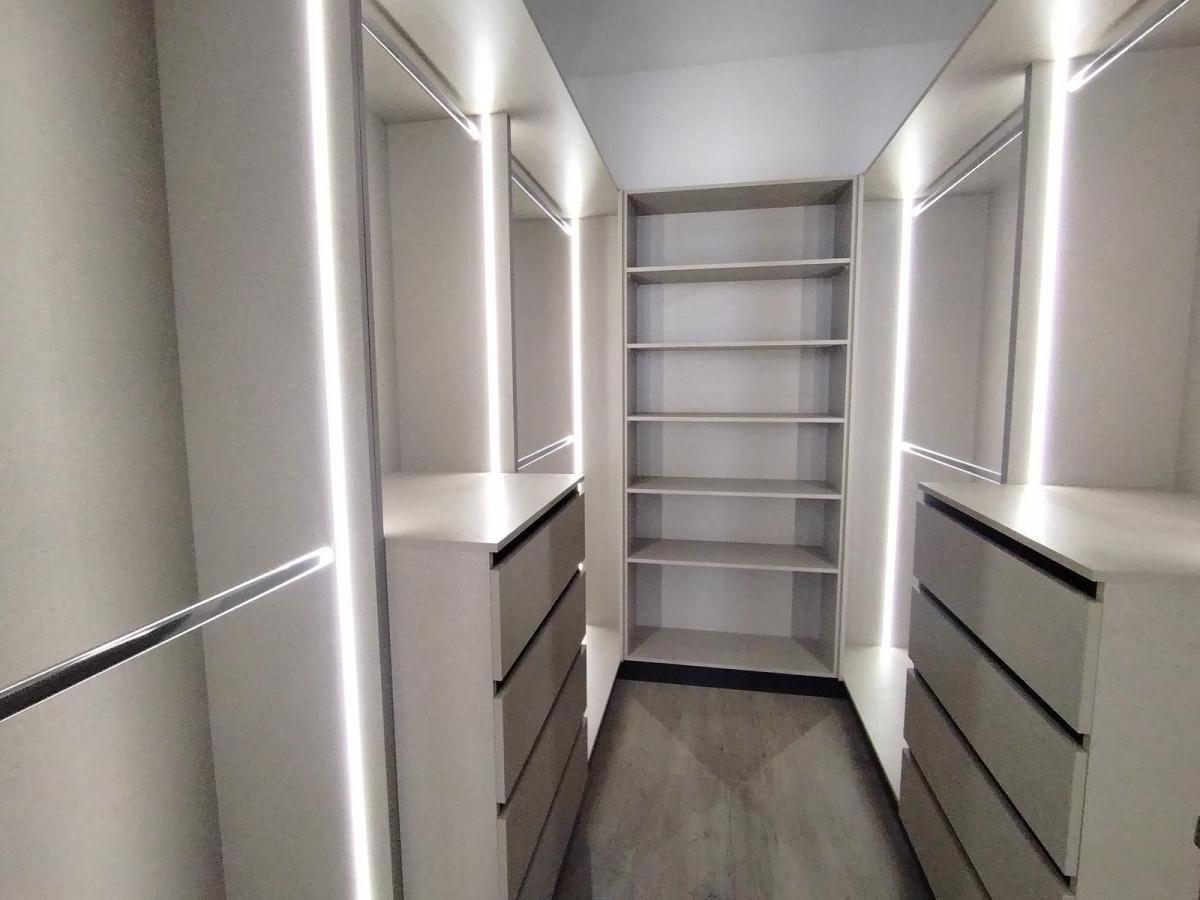 Venta de Casa 3d | Dormitorio en Planta Baja | La Primavera – Cumbayá — imagen 4